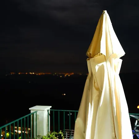 Idria 14 Bed & Breakfast *